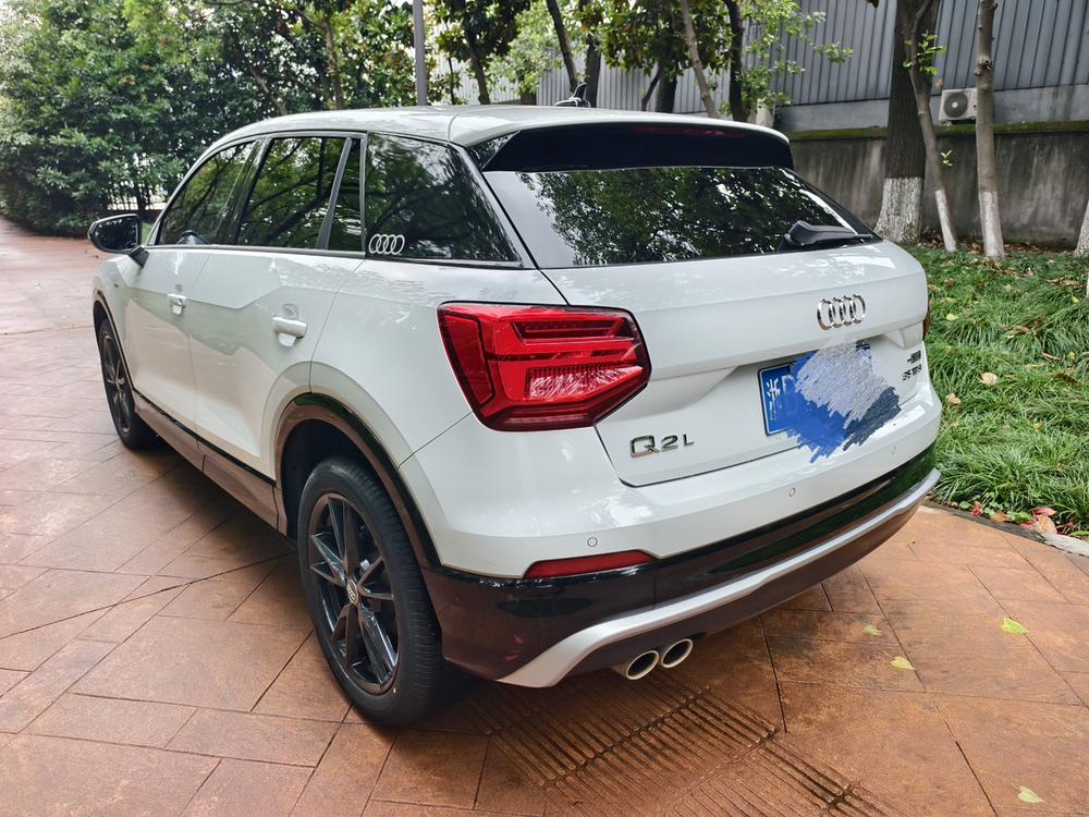 Audi Audi Q2L