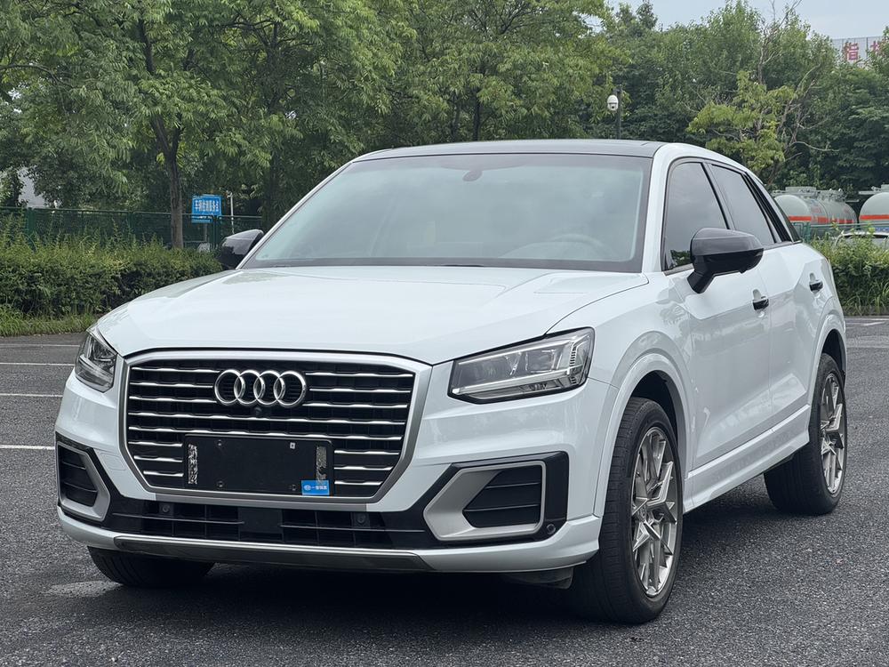 Audi Audi Q2L