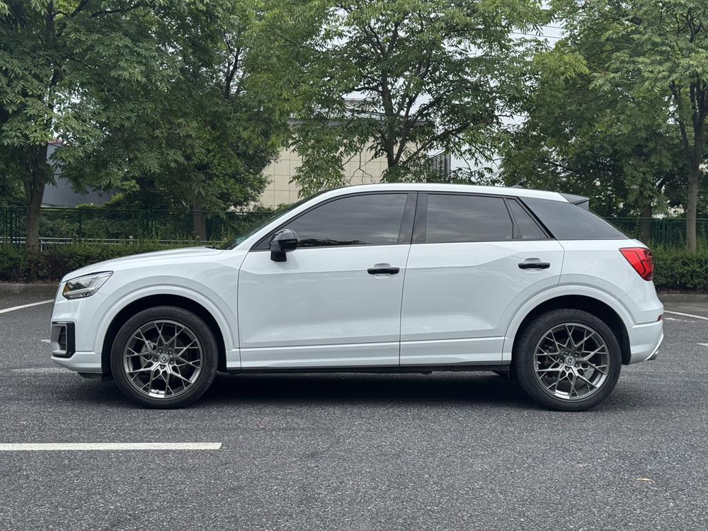 Audi Audi Q2L