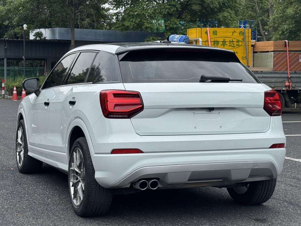 Audi Audi Q2L