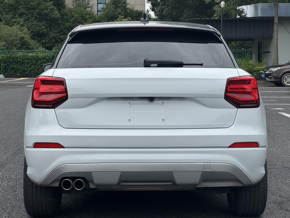 Audi Audi Q2L