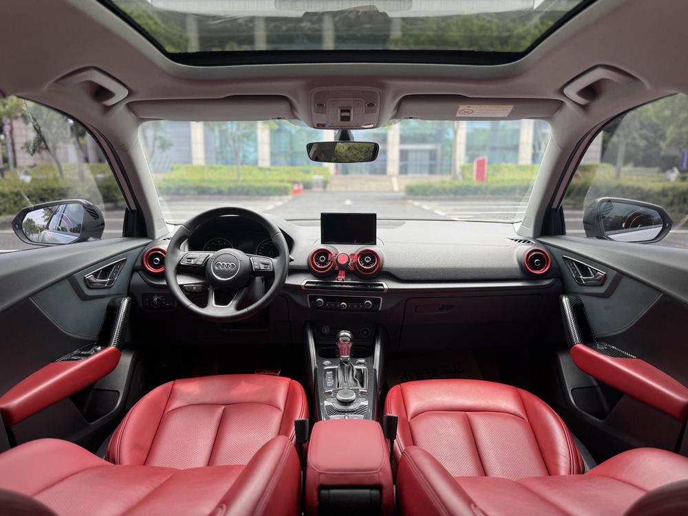 Audi Audi Q2L