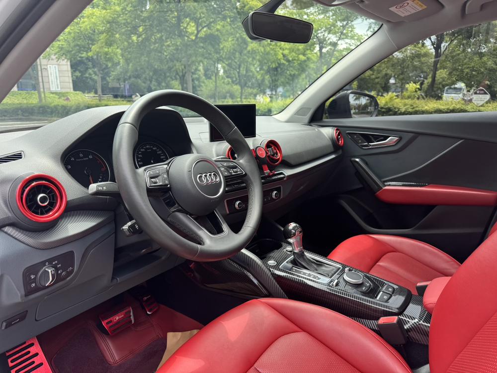 Audi Audi Q2L
