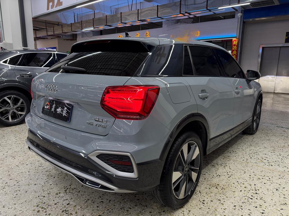 Audi Audi Q2L
