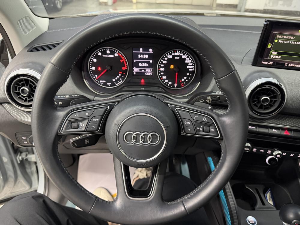 Audi Audi Q2L
