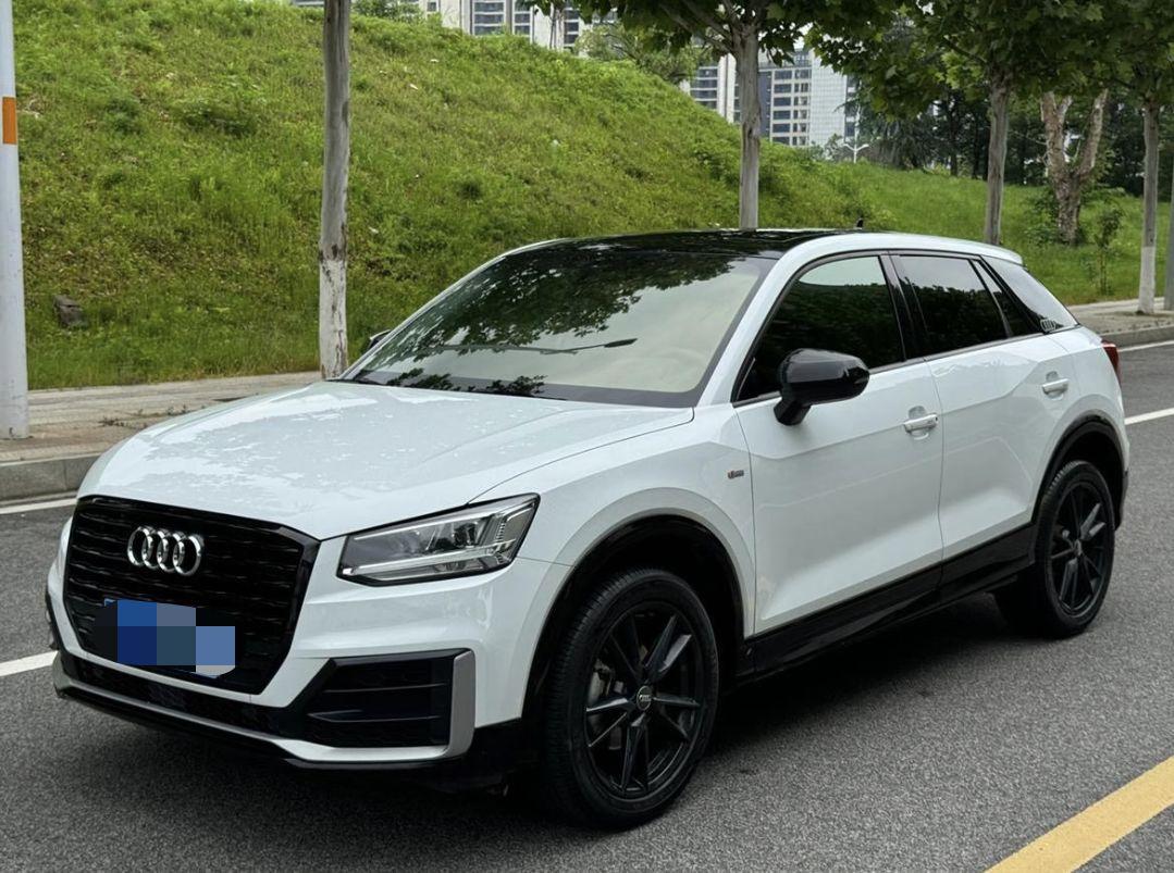 Audi Audi Q2L