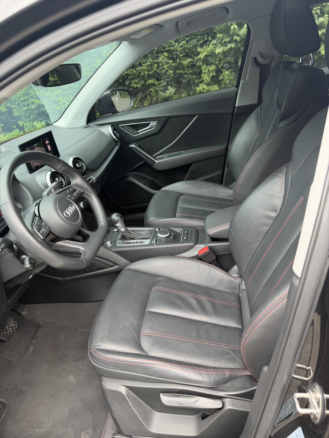 Audi Audi Q2L