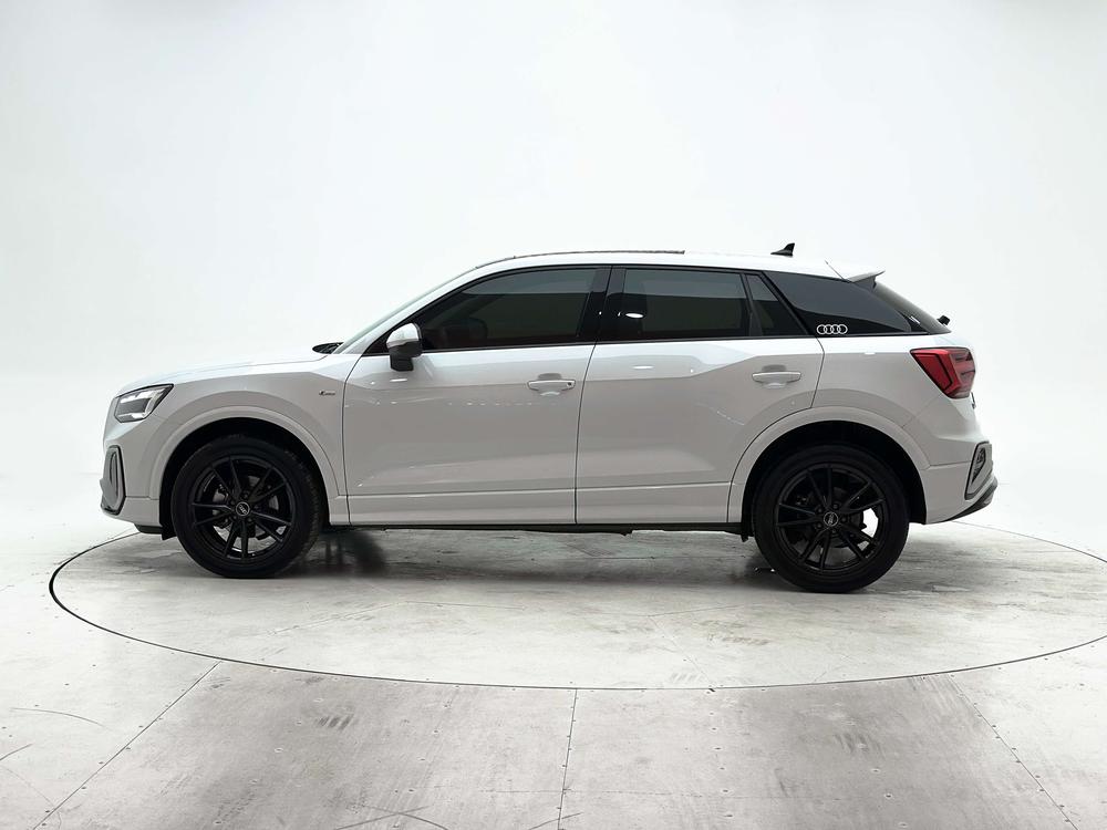 Audi Audi Q2L