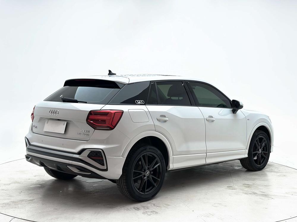 Audi Audi Q2L