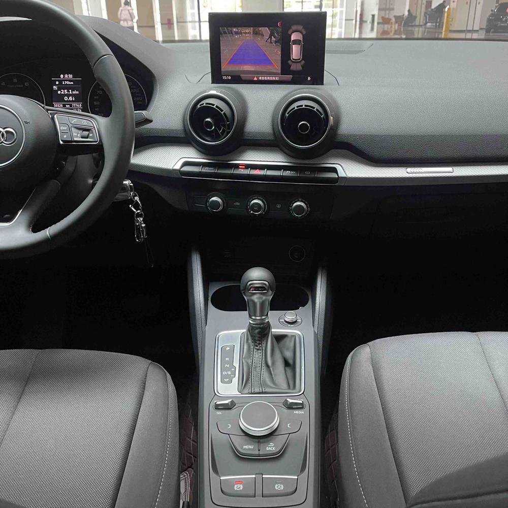 Audi Audi Q2L
