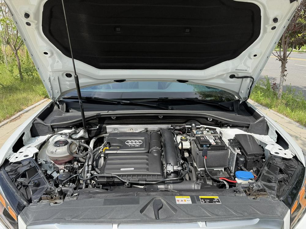Audi Audi Q2L