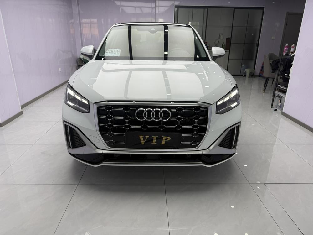 Audi Audi Q2L