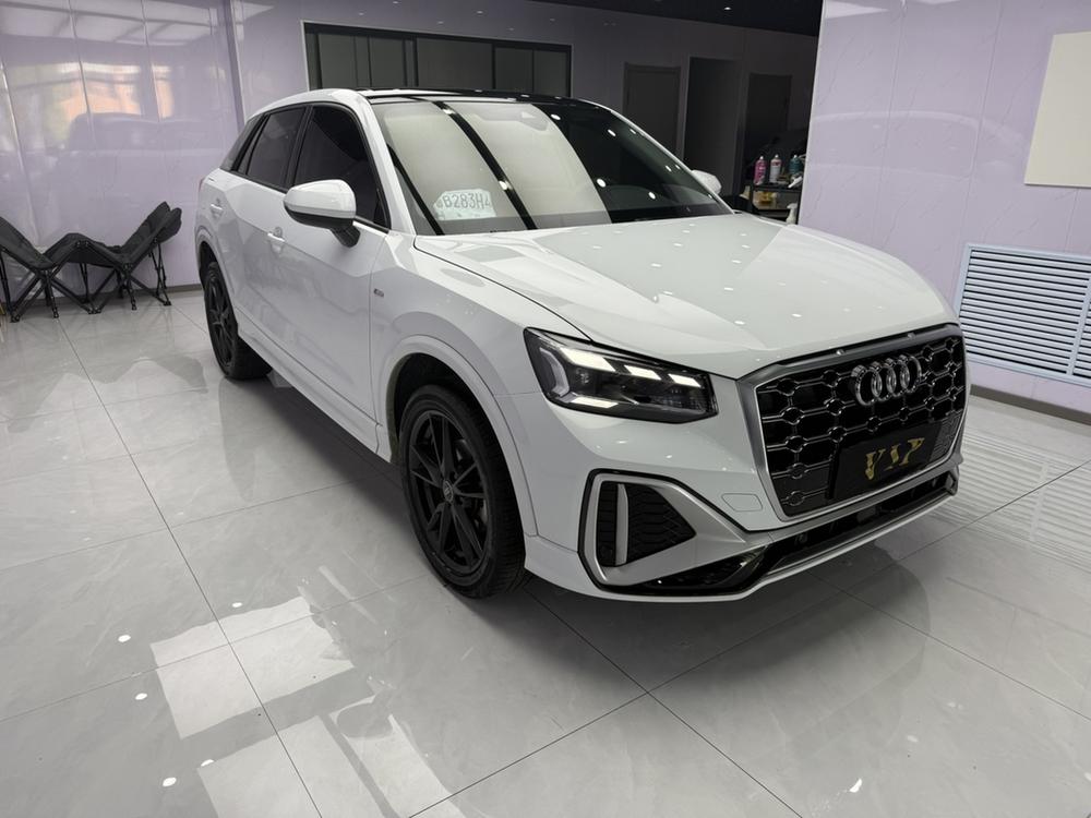Audi Audi Q2L