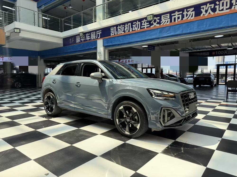 Audi Audi Q2L
