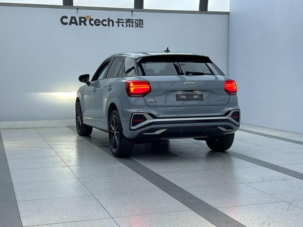 Audi Audi Q2L