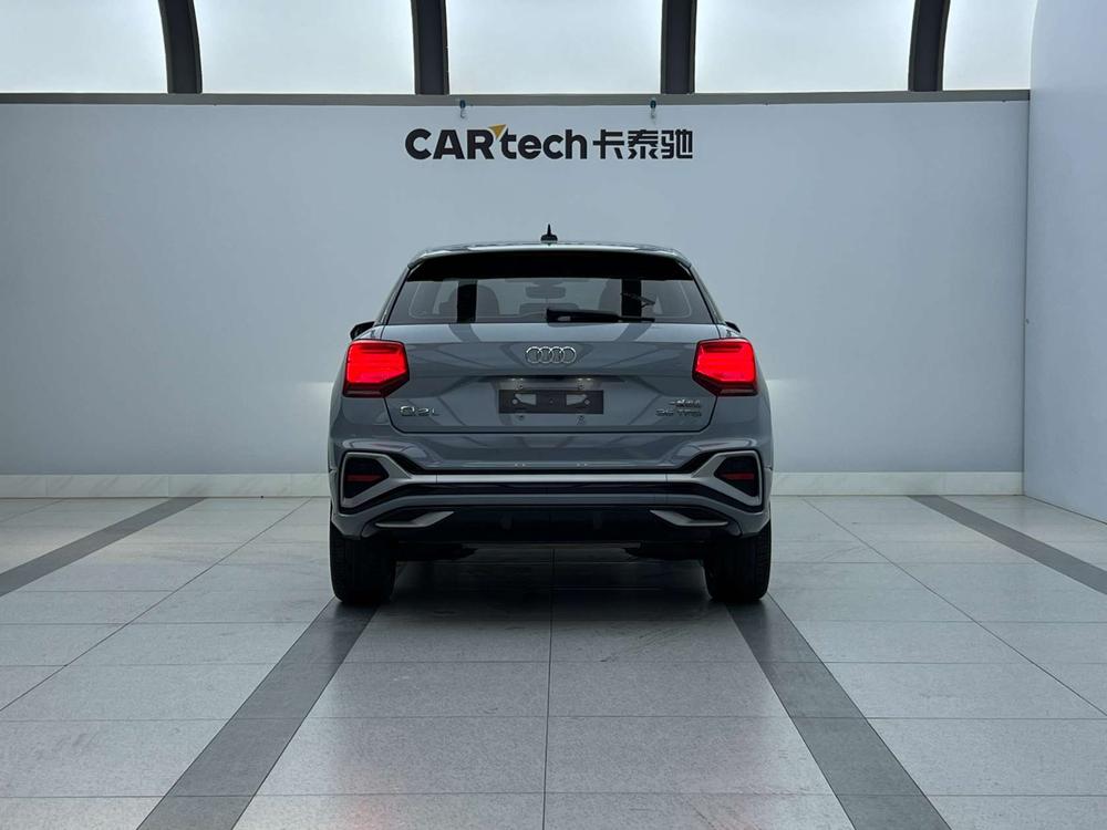 Audi Audi Q2L
