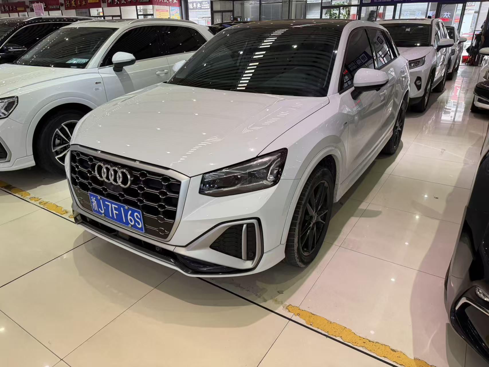 Audi Audi Q2L