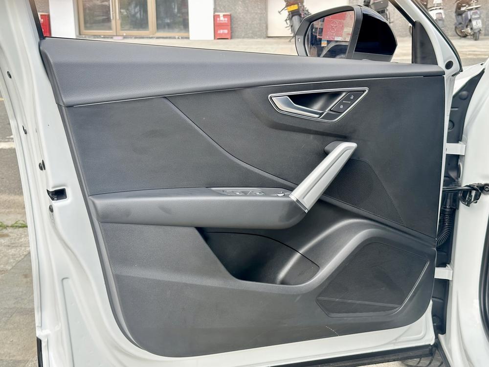Audi Audi Q2L