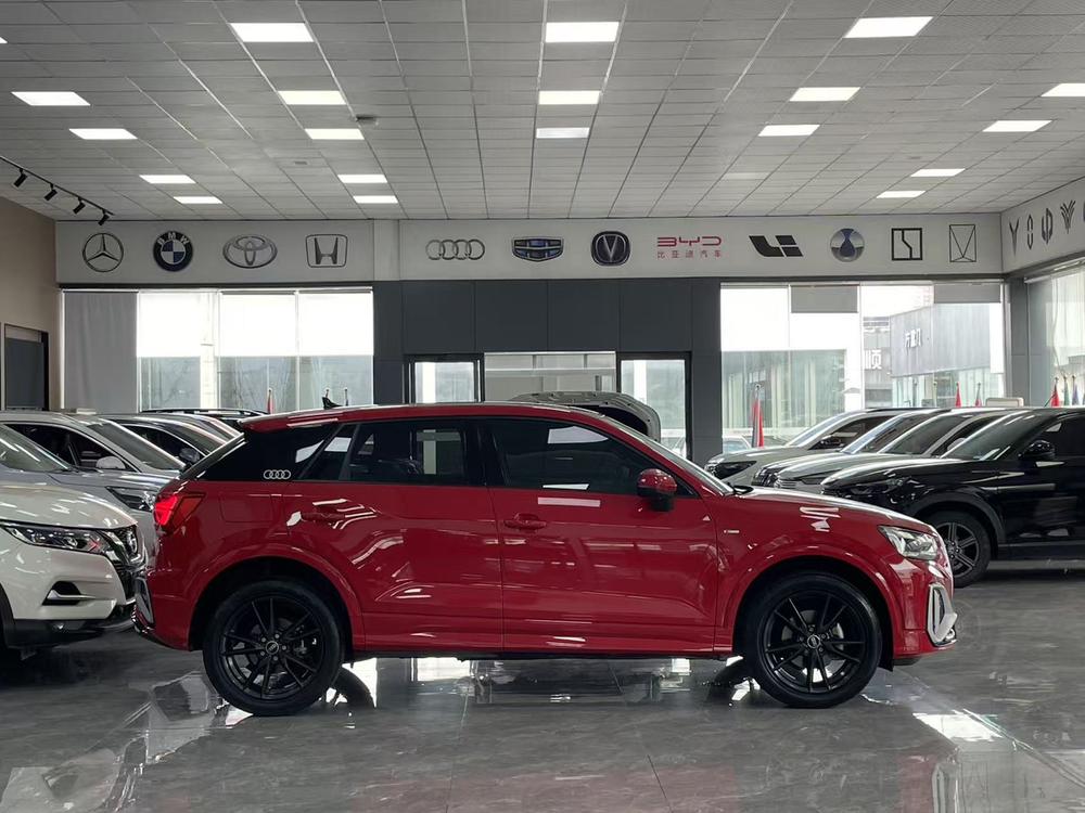 Audi Audi Q2L