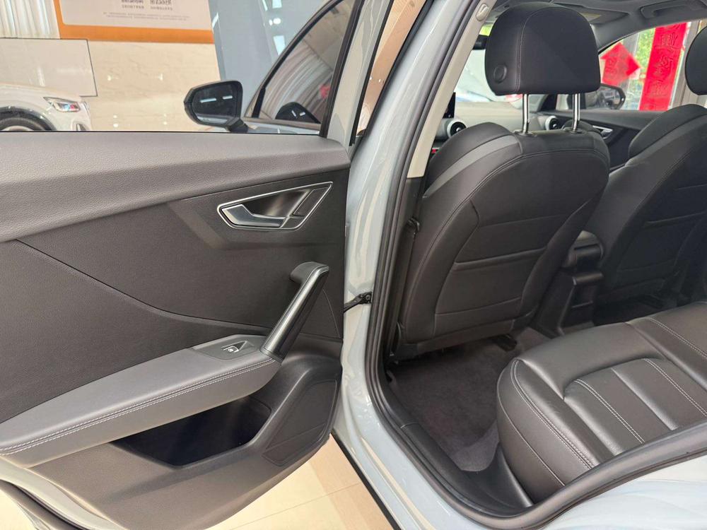 Audi Audi Q2L