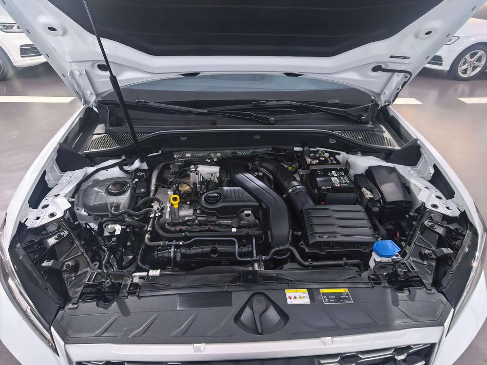 Audi Audi Q2L