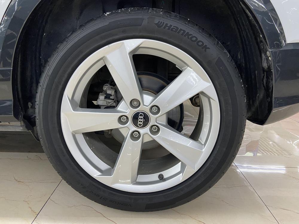 Audi Audi Q2L