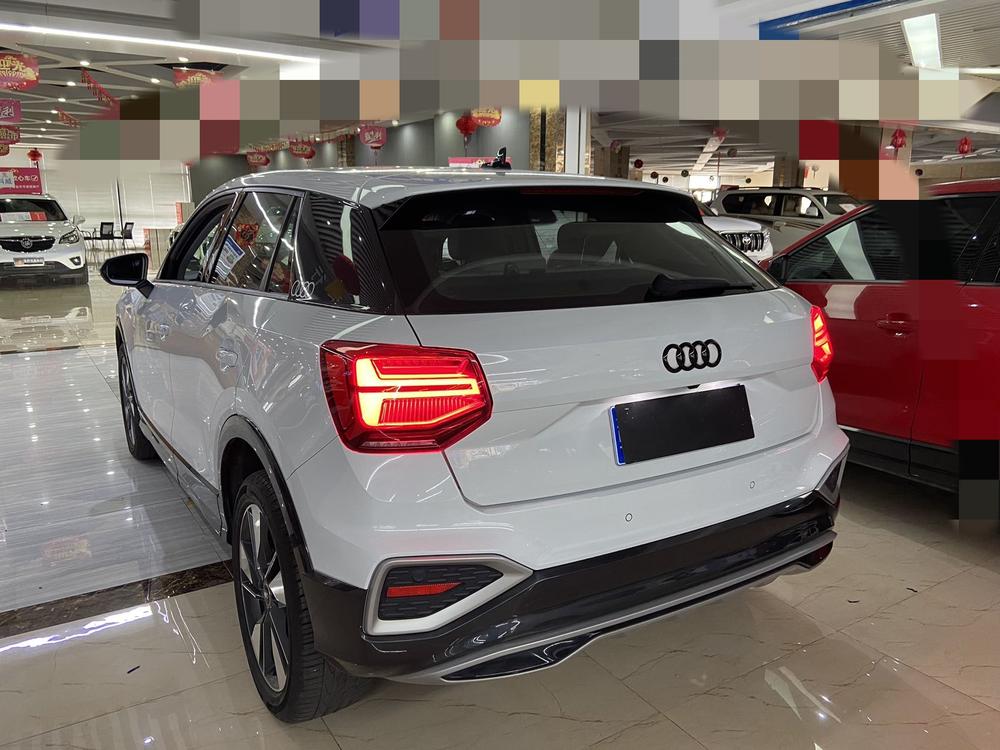 Audi Audi Q2L
