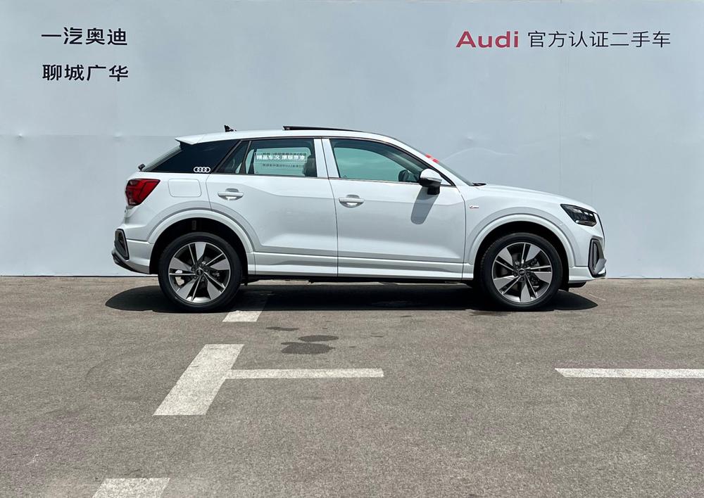Audi Audi Q2L