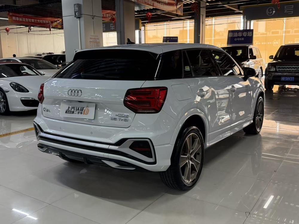 Audi Audi Q2L