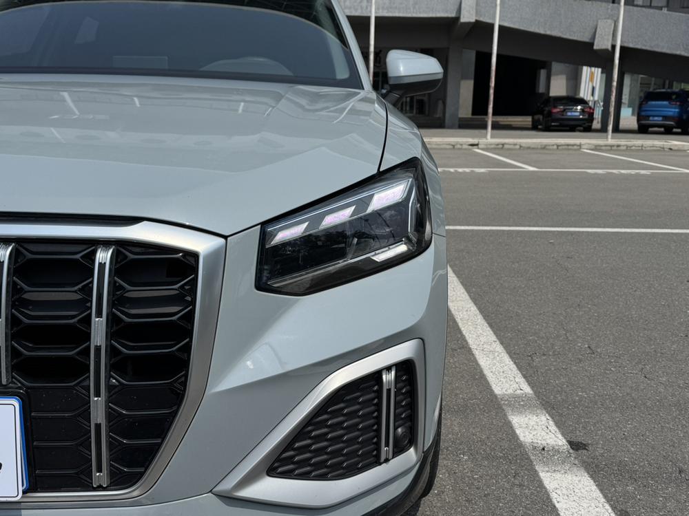 Audi Audi Q2L
