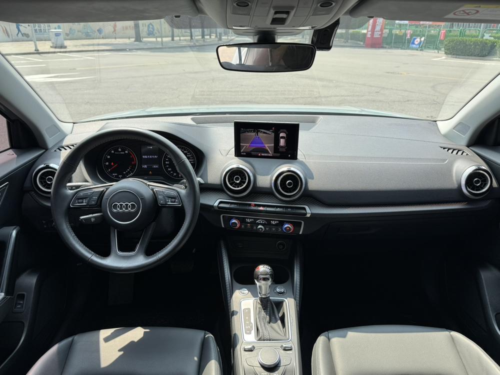 Audi Audi Q2L