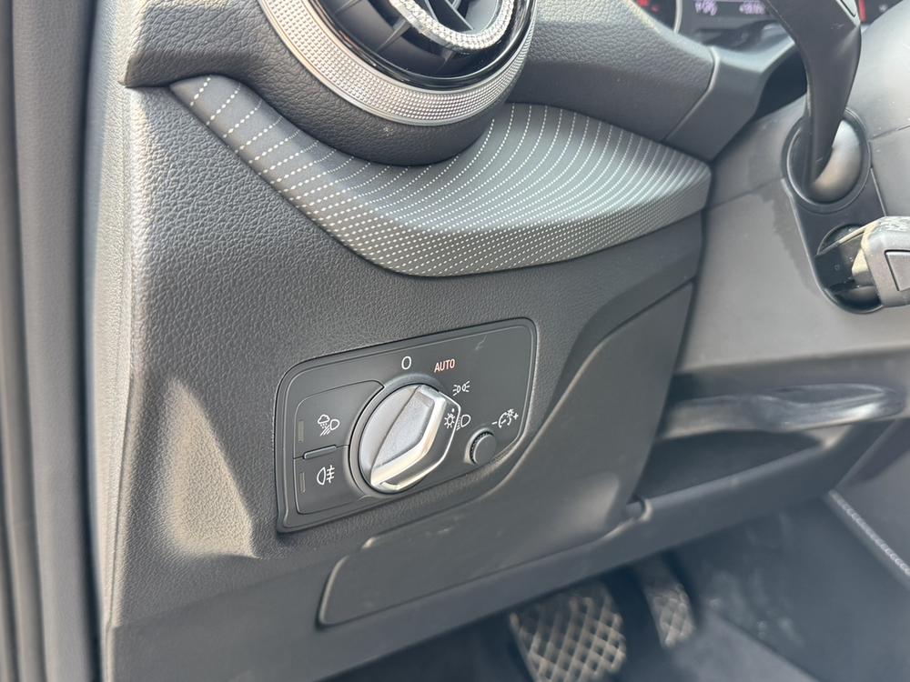 Audi Audi Q2L