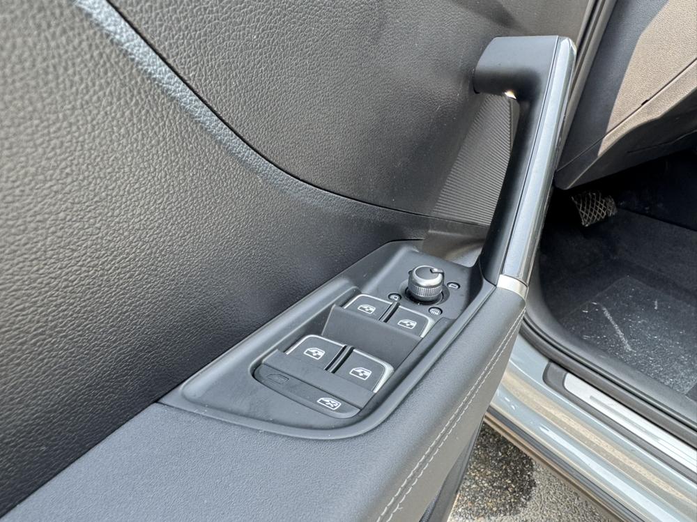 Audi Audi Q2L
