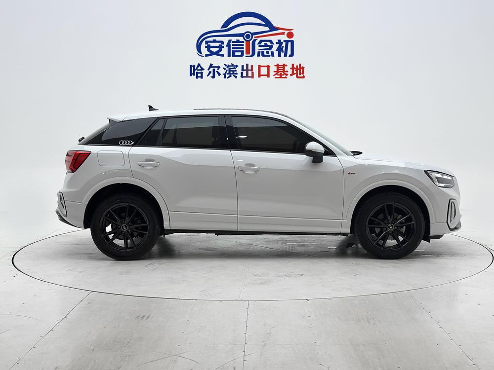 Audi Audi Q2L