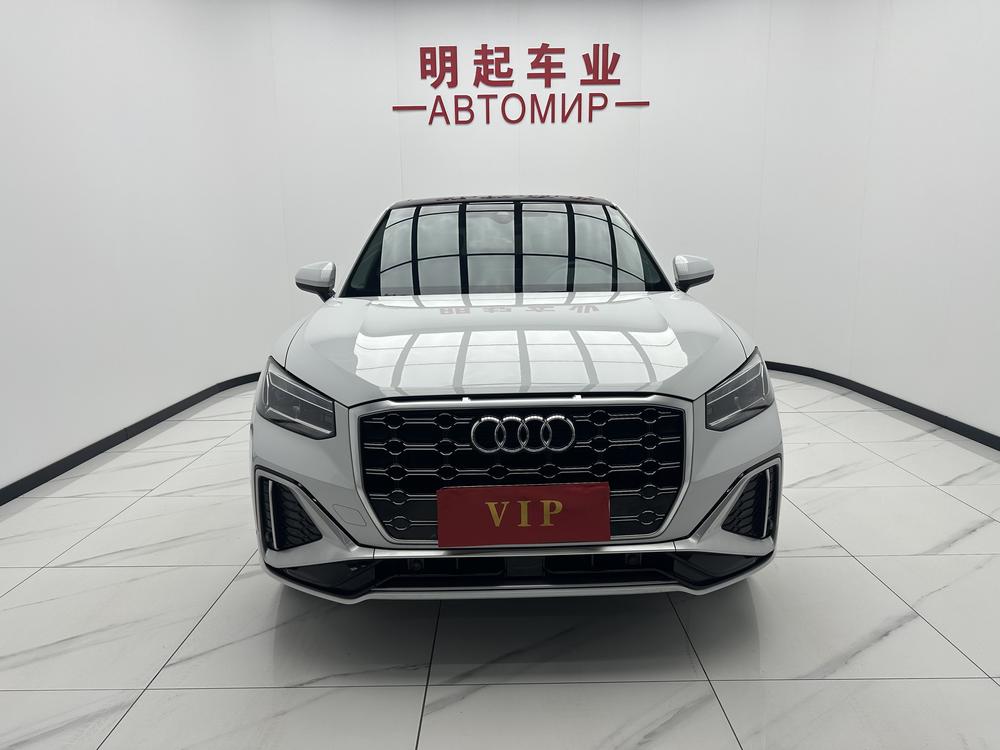 Audi Audi Q2L