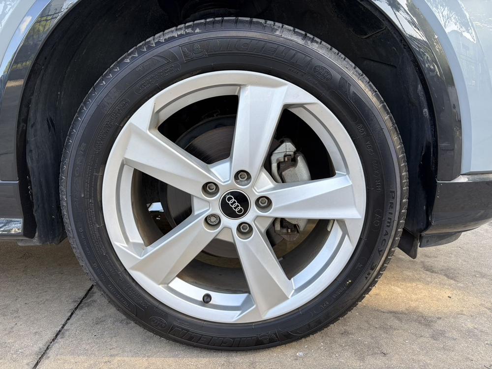 Audi Audi Q2L