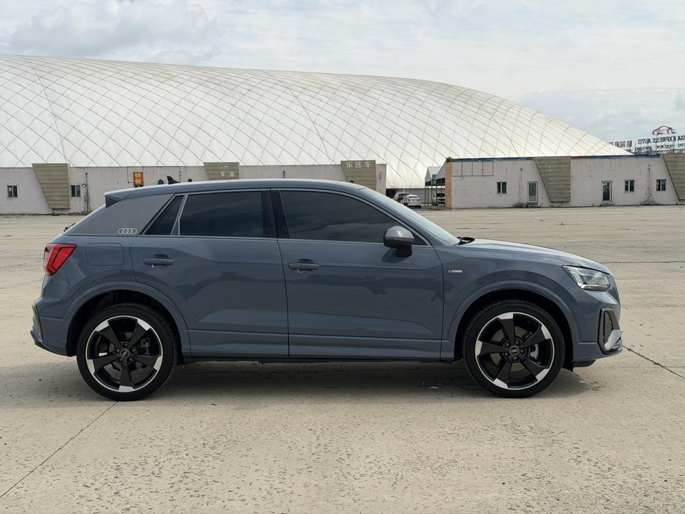 Audi Audi Q2L