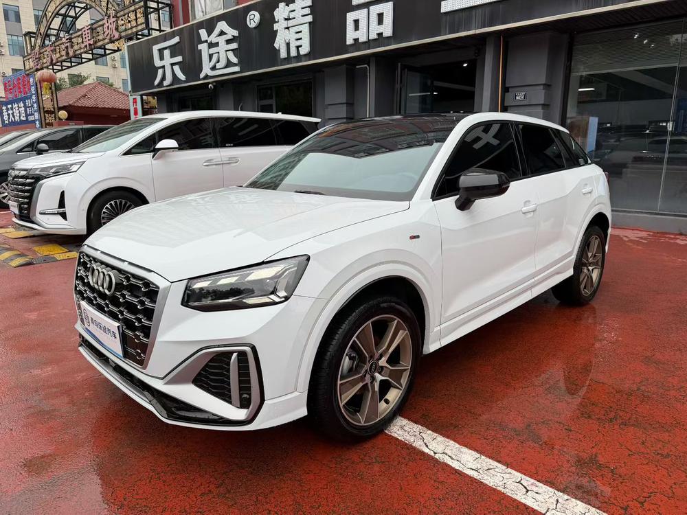 Audi Audi Q2L