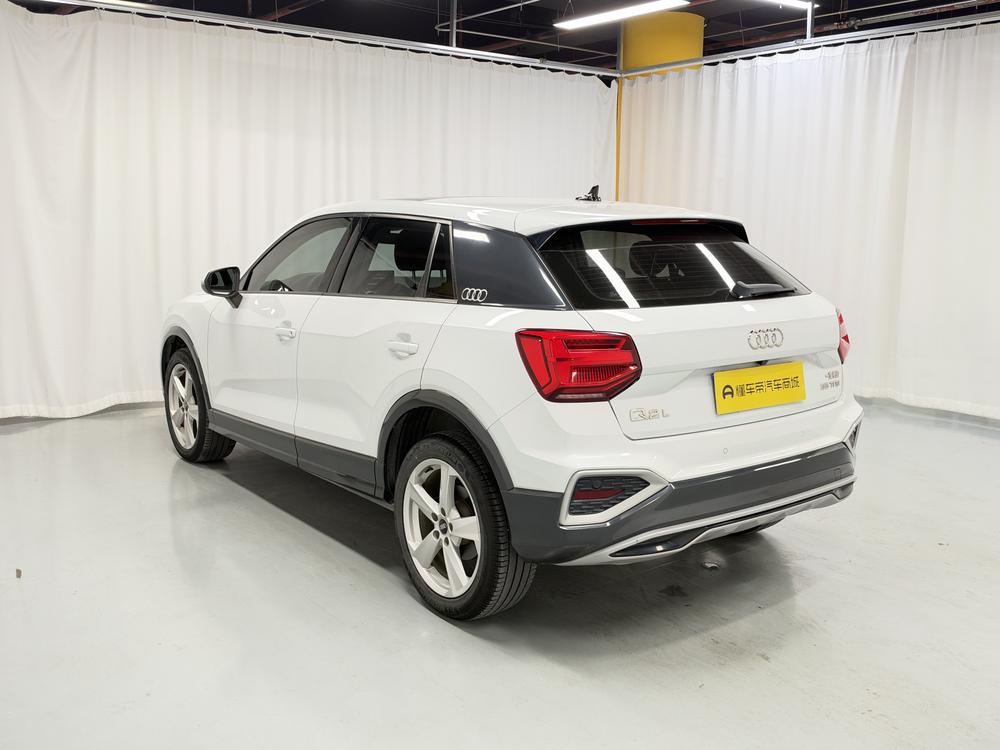 Audi Audi Q2L