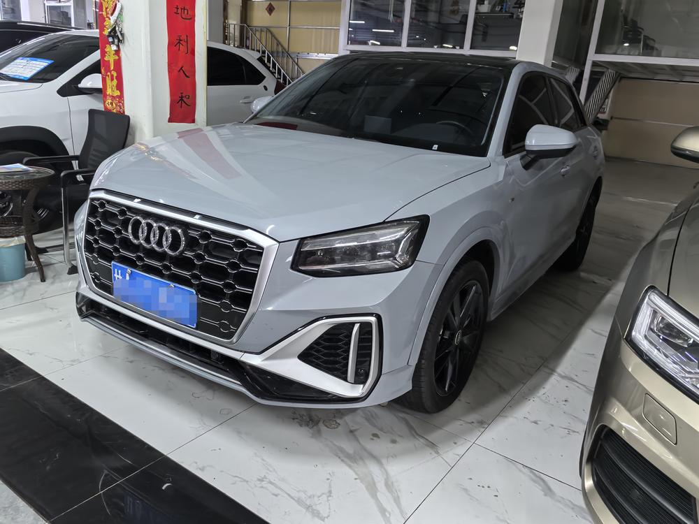 Audi Audi Q2L