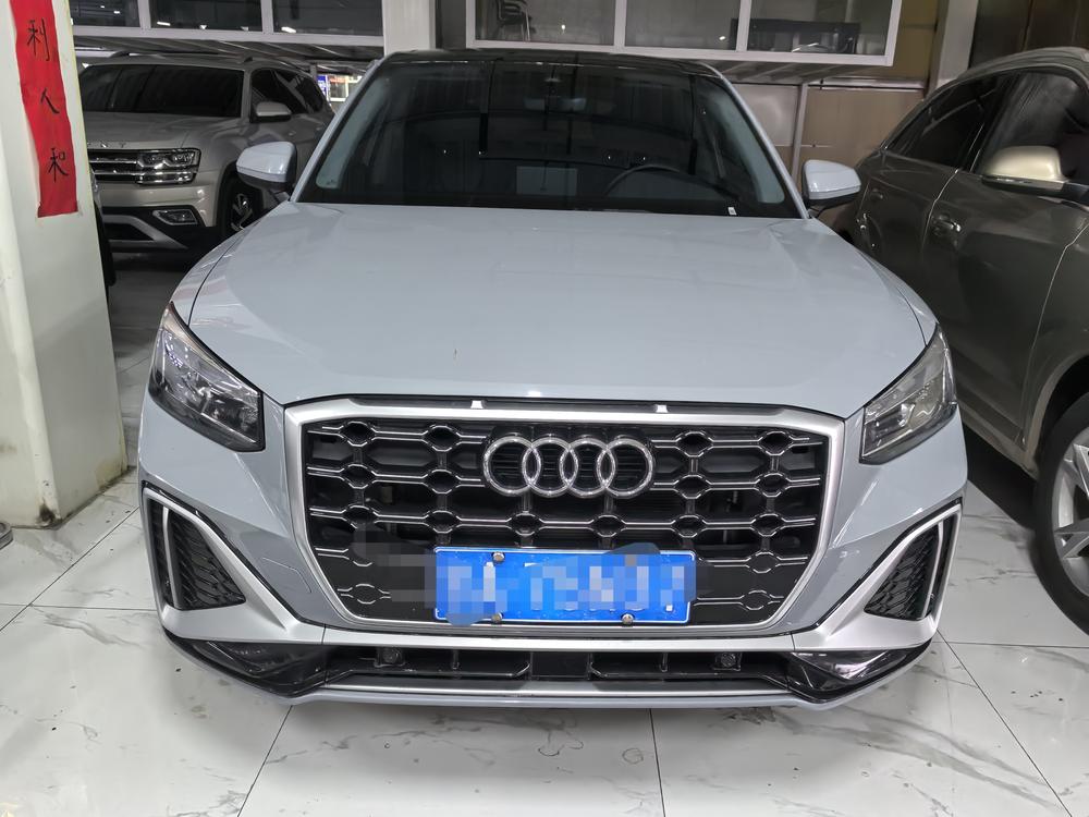 Audi Audi Q2L