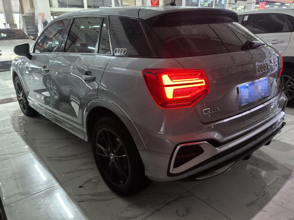 Audi Audi Q2L
