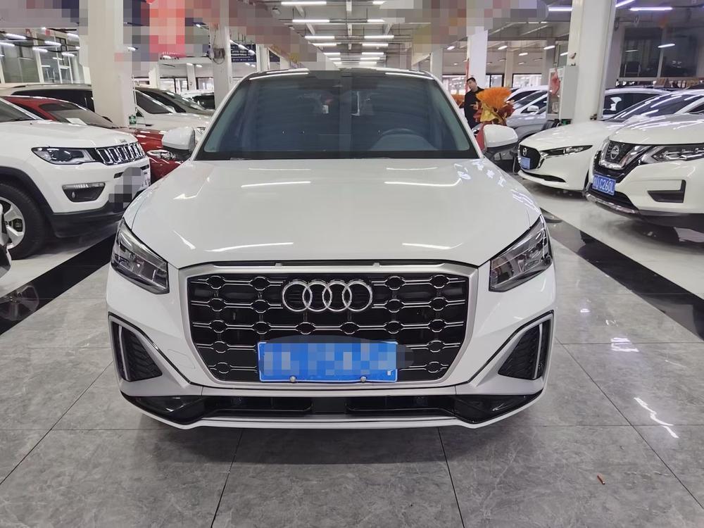 Audi Audi Q2L