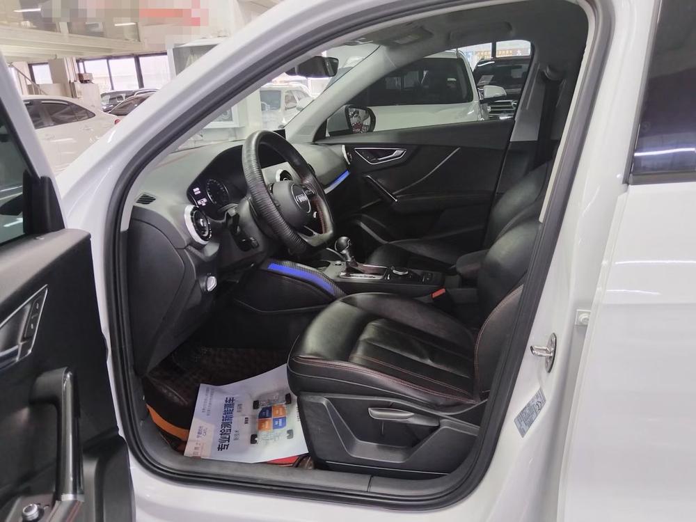 Audi Audi Q2L
