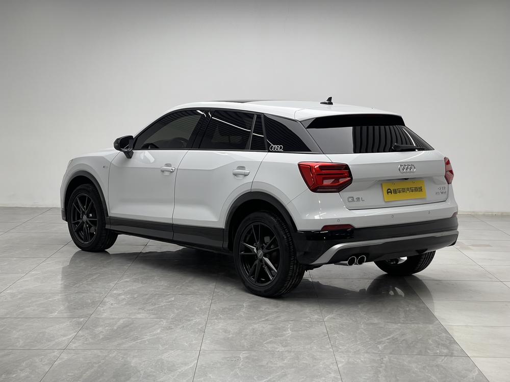 Audi Audi Q2L