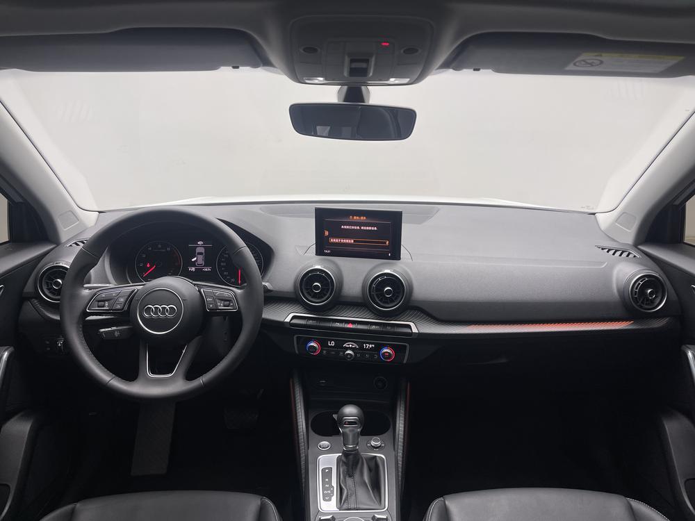 Audi Audi Q2L