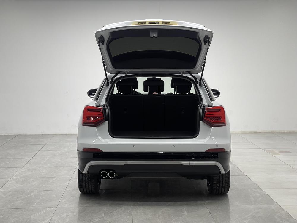 Audi Audi Q2L