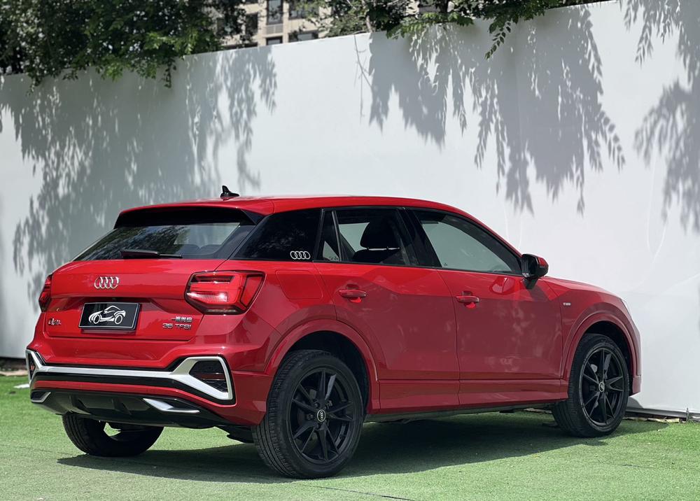 Audi Audi Q2L