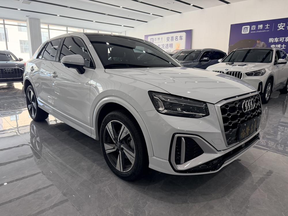 Audi Audi Q2L