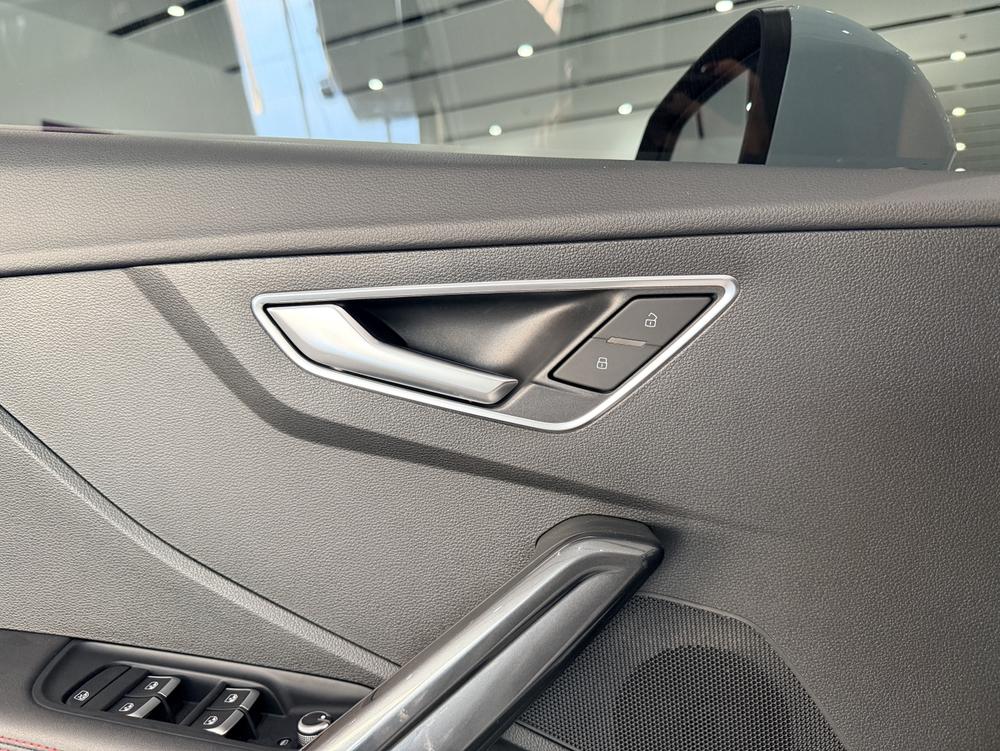 Audi Audi Q2L